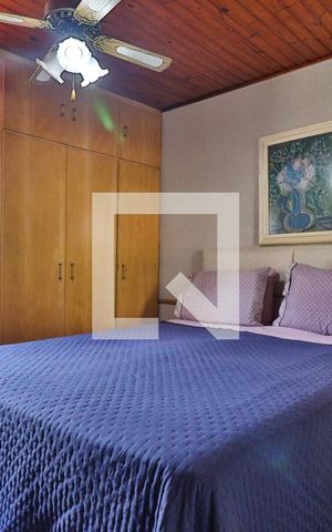 Casa para alugar com 350m², 3 quartos e 2 vagas Casa para alugar com 350m², 3 quartos e 2 vagasSuíte 1