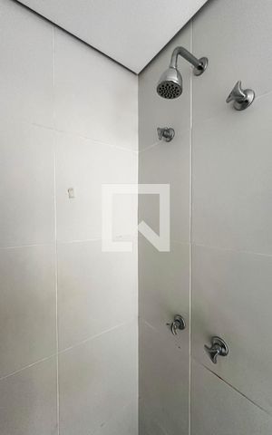 Studio para alugar com 27m², 1 quarto e 1 vagaDetalhe Banheiro