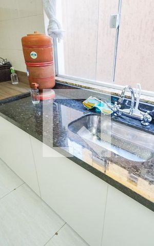 Casa à venda com 150m², 3 quartos e 2 vagas Casa à venda com 150m², 3 quartos e 2 vagasPia