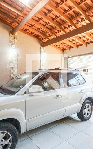 Casa à venda com 150m², 3 quartos e 2 vagas Casa à venda com 150m², 3 quartos e 2 vagasGaragem