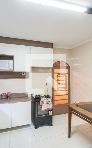 Casa à venda com 150m², 3 quartos e 2 vagas Casa à venda com 150m², 3 quartos e 2 vagasCozinha