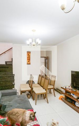 Casa à venda com 150m², 3 quartos e 2 vagas Casa à venda com 150m², 3 quartos e 2 vagasSala