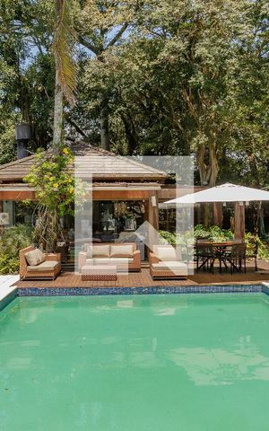 Casa à venda com 650m², 3 quartos e 3 vagasPiscina