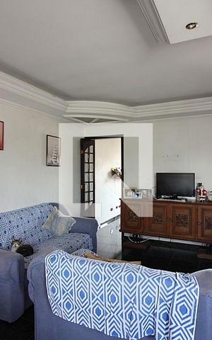 Casa à venda com 256m², 4 quartos e 3 vagasSala 1