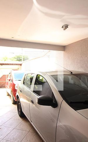 Casa à venda com 256m², 4 quartos e 3 vagasGaragem