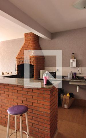 Casa à venda com 256m², 4 quartos e 3 vagasChurrasqueira