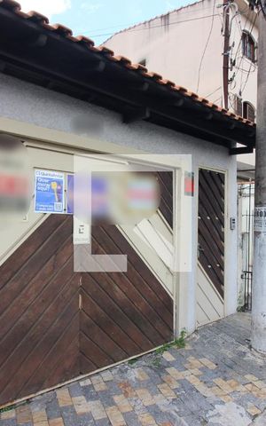 Casa à venda com 256m², 4 quartos e 3 vagasFachada