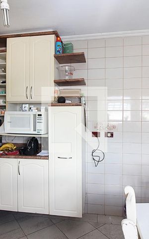 Casa à venda com 256m², 4 quartos e 3 vagasCozinha 