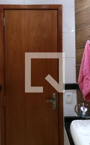 Casa à venda com 350m², 3 quartos e 8 vagasLavabo 1
