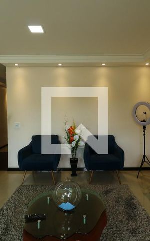 Casa à venda com 350m², 3 quartos e 8 vagasSala