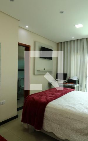 Casa à venda com 350m², 3 quartos e 8 vagasSuíte