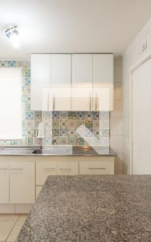Apartamento à venda com 65m², 2 quartos e sem vaga Apartamento à venda com 65m², 2 quartos e sem vagaCozinha