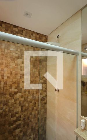 Casa à venda com 220m², 4 quartos e 4 vagas Casa à venda com 220m², 4 quartos e 4 vagasBanheiro Suíte 2