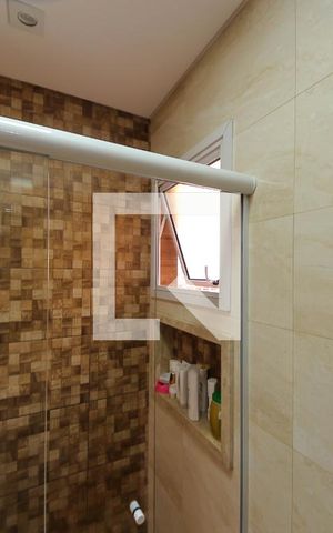 Casa à venda com 220m², 4 quartos e 4 vagas Casa à venda com 220m², 4 quartos e 4 vagasBanheiro Suíte 3