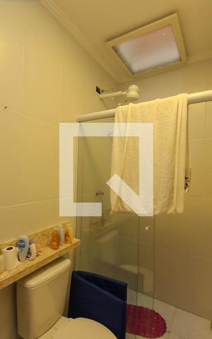 Casa à venda com 220m², 4 quartos e 4 vagas Casa à venda com 220m², 4 quartos e 4 vagasBanheiro Suíte 1