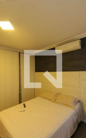Casa à venda com 220m², 4 quartos e 4 vagas Casa à venda com 220m², 4 quartos e 4 vagasSuíte 4