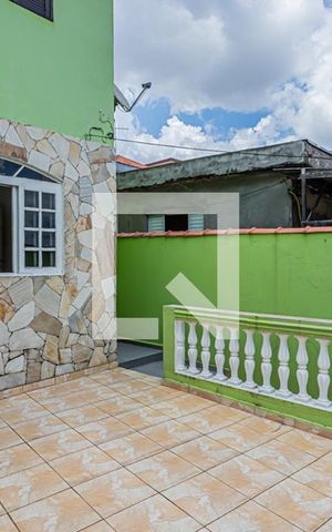 Casa à venda com 130m², 3 quartos e 2 vagas Casa à venda com 130m², 3 quartos e 2 vagasQuintal