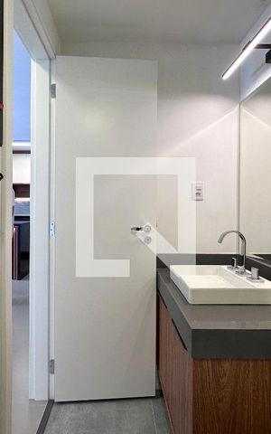 Apartamento à venda com 69m², 2 quartos e 1 vagaBanheiro Social