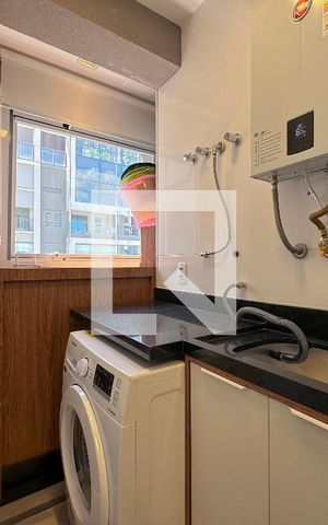 Apartamento à venda com 69m², 2 quartos e 1 vagaÁrea de Serviço