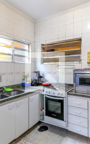 Casa à venda com 240m², 2 quartos e 2 vagasCozinha