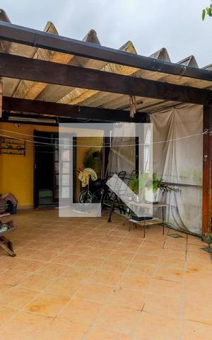 Casa à venda com 240m², 2 quartos e 2 vagasVaranda da Suíte 1