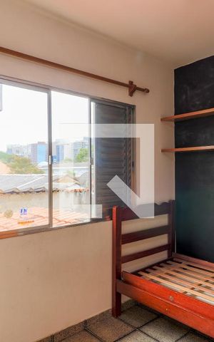 Casa à venda com 240m², 2 quartos e 2 vagasEdícula