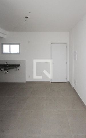 Apartamento para alugar com 34m², 1 quarto e sem vaga Apartamento para alugar com 34m², 1 quarto e sem vagaSala