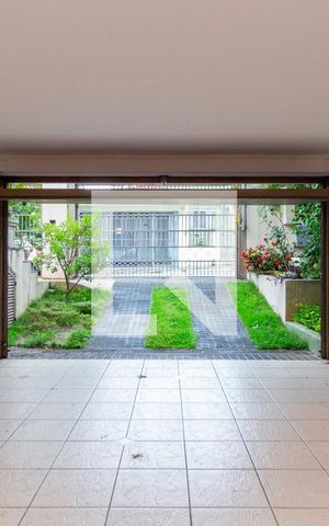 Casa à venda com 268m², 3 quartos e 4 vagasGaragem