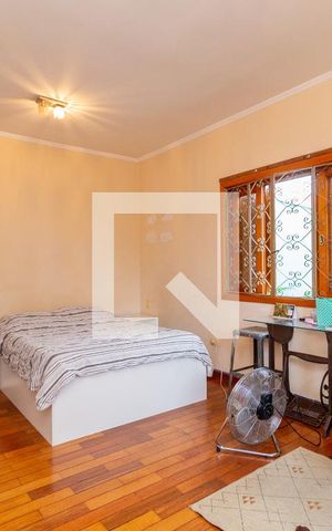 Casa à venda com 268m², 3 quartos e 4 vagasQuarto 1