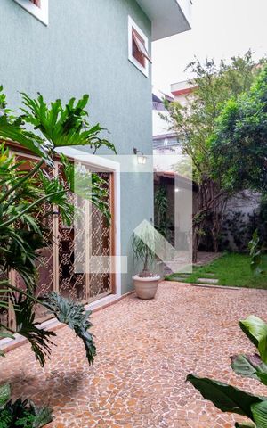 Casa à venda com 268m², 3 quartos e 4 vagasQuintal/Jardim