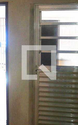 Casa à venda com 140m², 3 quartos e 2 vagasSala