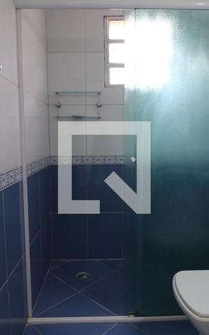 Apartamento para alugar com 65m², 2 quartos e 1 vagaBanheiro 