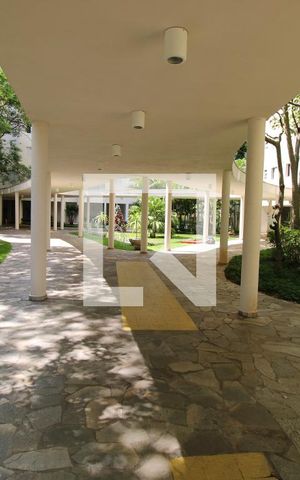 Apartamento à venda com 69m², 2 quartos e 1 vagaÁrea comum