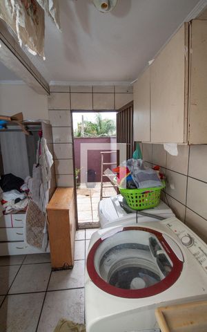 Casa à venda com 157m², 3 quartos e 2 vagas Casa à venda com 157m², 3 quartos e 2 vagasÁrea de Serviço