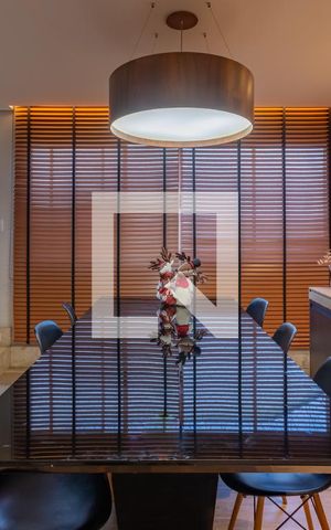 Apartamento à venda com 180m², 5 quartos e 3 vagasSala