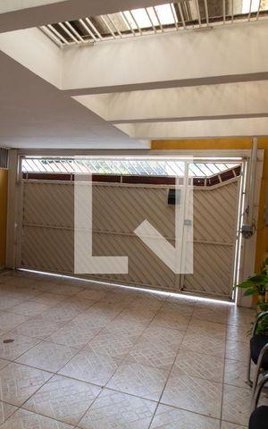 Casa à venda com 135m², 3 quartos e 2 vagas Casa à venda com 135m², 3 quartos e 2 vagasGaragem