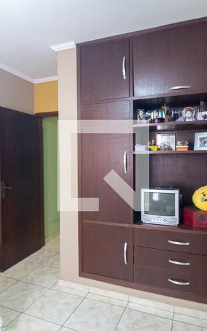 Casa à venda com 135m², 3 quartos e 2 vagas Casa à venda com 135m², 3 quartos e 2 vagasQuarto 1