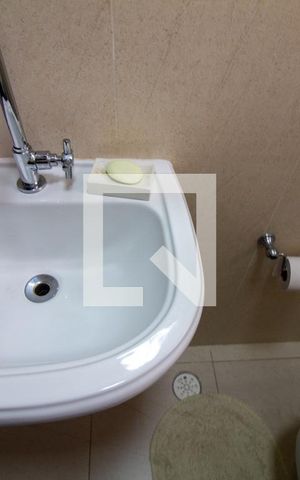 Casa à venda com 135m², 3 quartos e 2 vagas Casa à venda com 135m², 3 quartos e 2 vagasLavabo