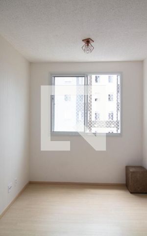 Apartamento à venda com 43m², 2 quartos e sem vaga Apartamento à venda com 43m², 2 quartos e sem vagaSala