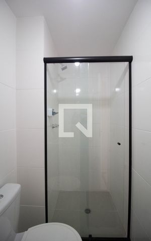 Apartamento à venda com 43m², 2 quartos e sem vaga Apartamento à venda com 43m², 2 quartos e sem vagaBanheiro