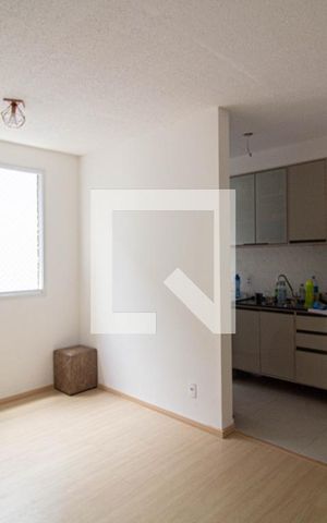 Apartamento à venda com 43m², 2 quartos e sem vaga Apartamento à venda com 43m², 2 quartos e sem vagaSala