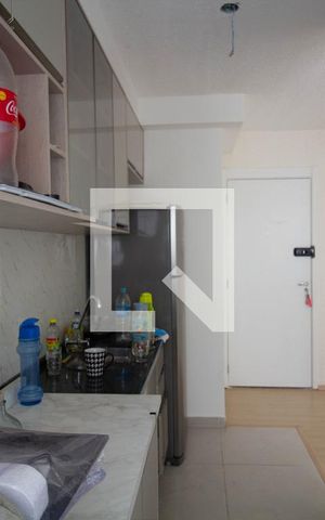 Apartamento à venda com 43m², 2 quartos e sem vaga Apartamento à venda com 43m², 2 quartos e sem vagaCozinha e Área de Serviço