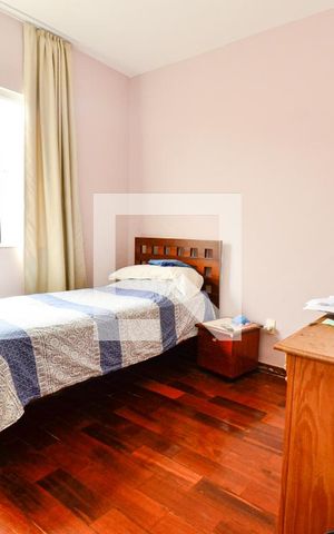 Casa à venda com 150m², 4 quartos e 6 vagasQuarto 2