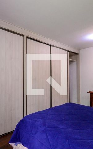 Casa para alugar com 300m², 3 quartos e 3 vagas Casa para alugar com 300m², 3 quartos e 3 vagasQuarto 2 - Suite
