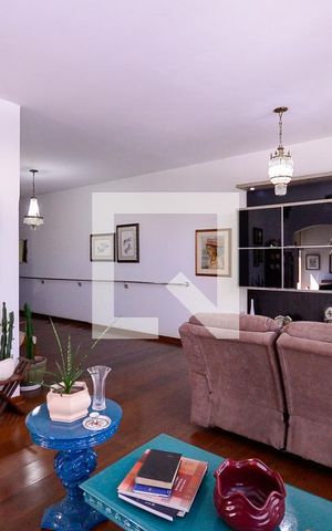 Casa para alugar com 300m², 3 quartos e 3 vagas Casa para alugar com 300m², 3 quartos e 3 vagasSala Principal