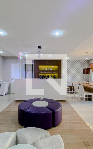 Apartamento à venda com 30m², 1 quarto e sem vagaÁrea comum - Salão de festas