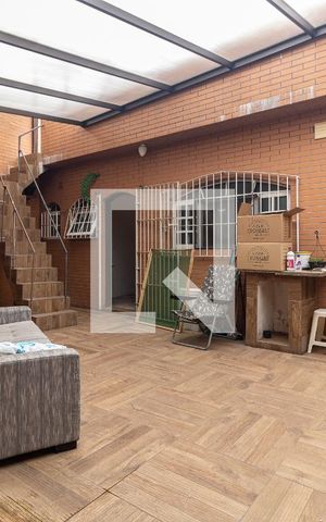 Casa para alugar com 240m², 2 quartos e 2 vagas Casa para alugar com 240m², 2 quartos e 2 vagasQuintal