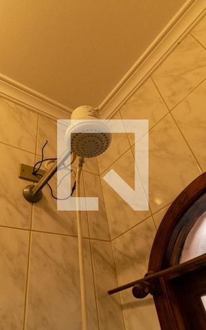 Casa para alugar com 240m², 2 quartos e 2 vagas Casa para alugar com 240m², 2 quartos e 2 vagasBanheiro Social
