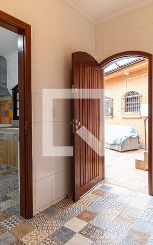 Casa para alugar com 240m², 2 quartos e 2 vagas Casa para alugar com 240m², 2 quartos e 2 vagasLavanderia