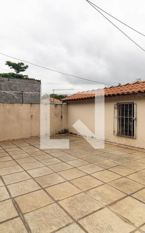 Casa para alugar com 240m², 2 quartos e 2 vagas Casa para alugar com 240m², 2 quartos e 2 vagasTerraço